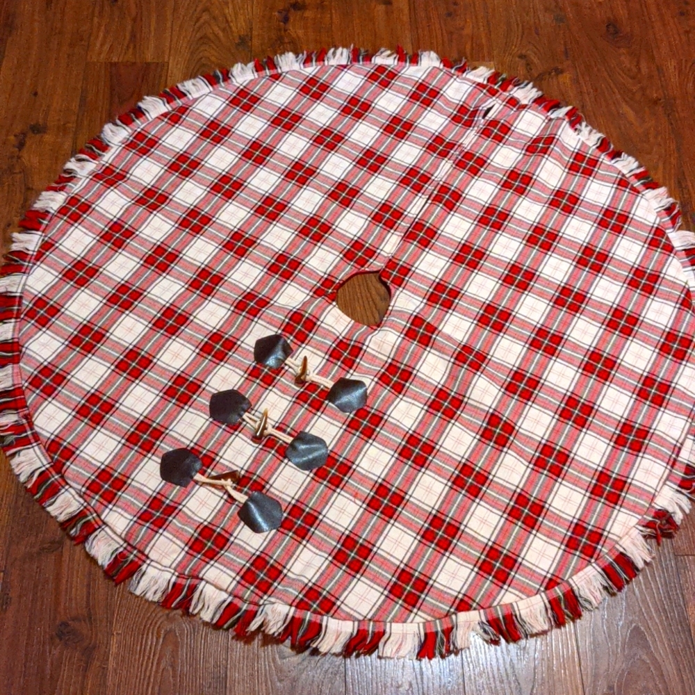Plaid Christmas Tree Skirt